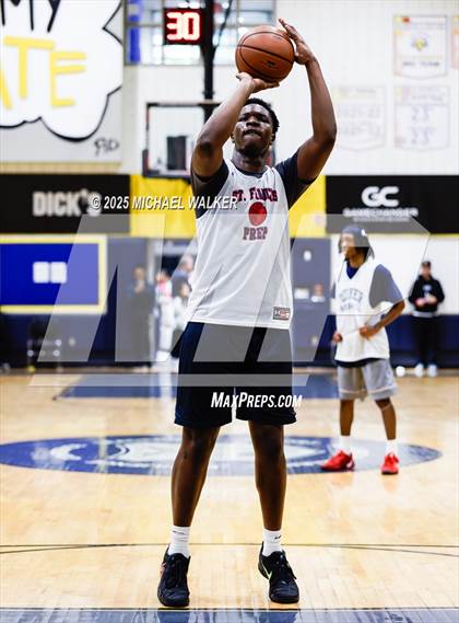 Thumbnail 2 in St. Francis Prep Vs Cardinal Hayes (City Is Mine Classic Quarterfinals) photogallery.