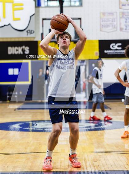 Thumbnail 3 in St. Francis Prep Vs Cardinal Hayes (City Is Mine Classic Quarterfinals) photogallery.