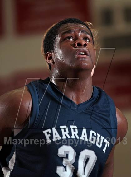 Thumbnail 3 in Farragut vs  Knoxville Catholic (D4AAA Quarterfinals) photogallery.