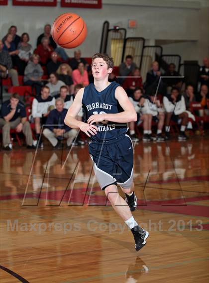 Thumbnail 2 in Farragut vs  Knoxville Catholic (D4AAA Quarterfinals) photogallery.