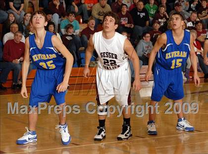 Thumbnail 3 in Elverado vs. Sesser-Valier (Sesser Holiday Tournament) photogallery.
