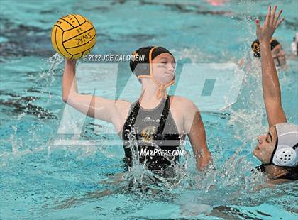 Thumbnail 2 in Brennan vs Harlingen South (UIL 6A Region 4 Semifinal) photogallery.