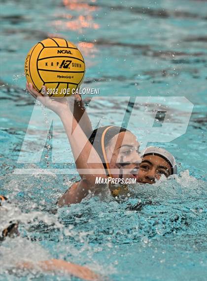 Thumbnail 3 in Brennan vs Harlingen South (UIL 6A Region 4 Semifinal) photogallery.