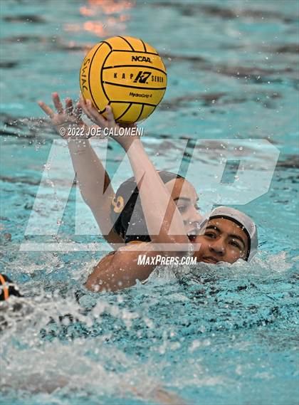 Thumbnail 1 in Brennan vs Harlingen South (UIL 6A Region 4 Semifinal) photogallery.