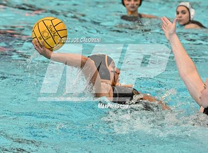 Thumbnail 2 in Brennan vs Harlingen South (UIL 6A Region 4 Semifinal) photogallery.