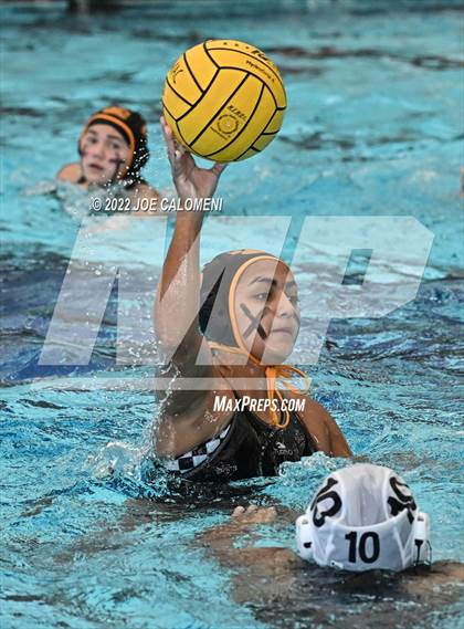 Thumbnail 2 in Brennan vs Harlingen South (UIL 6A Region 4 Semifinal) photogallery.