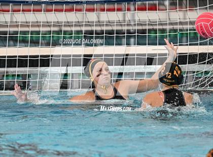 Thumbnail 2 in Brennan vs Harlingen South (UIL 6A Region 4 Semifinal) photogallery.