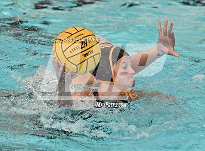 Thumbnail 3 in Brennan vs Harlingen South (UIL 6A Region 4 Semifinal) photogallery.