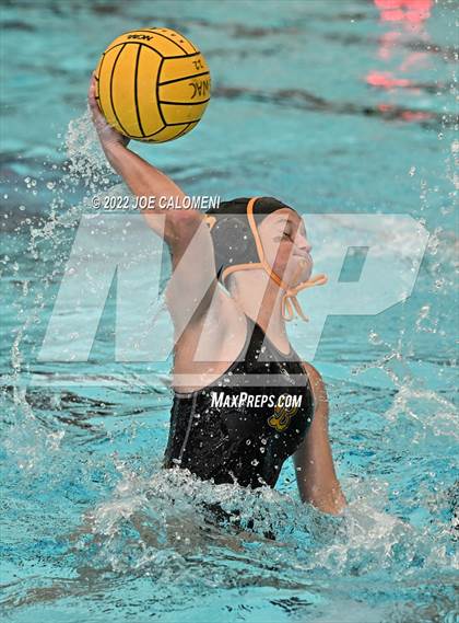 Thumbnail 1 in Brennan vs Harlingen South (UIL 6A Region 4 Semifinal) photogallery.