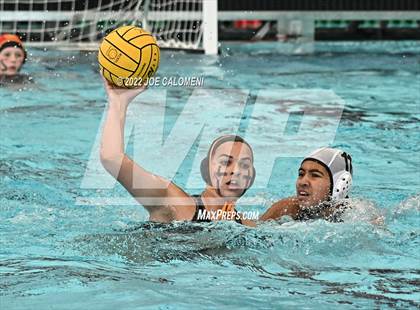 Thumbnail 3 in Brennan vs Harlingen South (UIL 6A Region 4 Semifinal) photogallery.