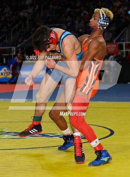 Thumbnail 1 in 2022 NYSPHSAA Wrestling Championships - Round 1 photogallery.