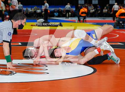 Thumbnail 1 in 2022 NYSPHSAA Wrestling Championships - Round 1 photogallery.