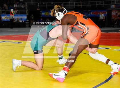 Thumbnail 3 in 2022 NYSPHSAA Wrestling Championships - Round 1 photogallery.
