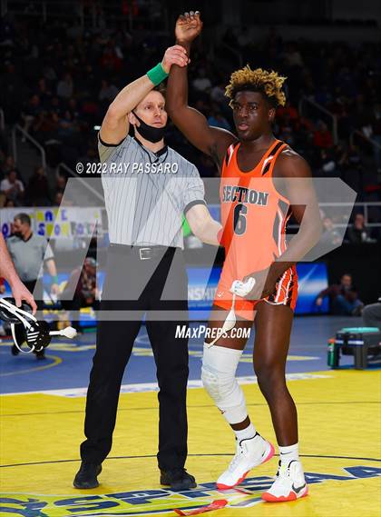 Thumbnail 1 in 2022 NYSPHSAA Wrestling Championships - Round 1 photogallery.