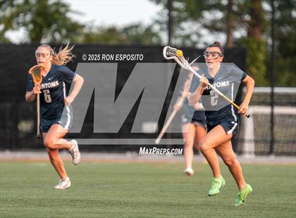 Thumbnail 1 in Bayport Blue Point vs South Side (NYSPHSAA Class C Round 1) photogallery.