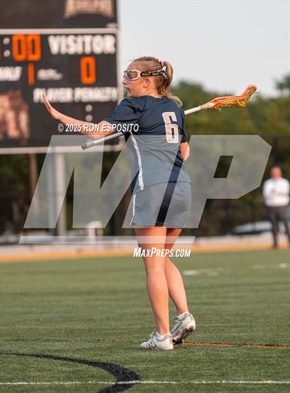 Thumbnail 2 in Bayport Blue Point vs South Side (NYSPHSAA Class C Round 1) photogallery.