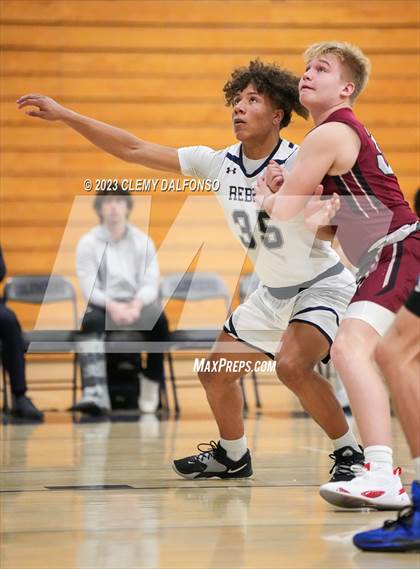 Thumbnail 2 in Chatfield @ Columbine photogallery.