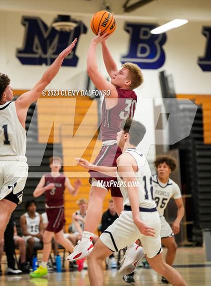 Thumbnail 1 in Chatfield @ Columbine photogallery.