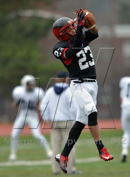 Thumbnail 3 in Wyomissing vs Imhotep Charter (PIAA Class AA Semifinal) photogallery.