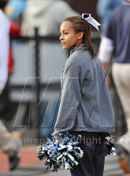 Thumbnail 2 in Wyomissing vs Imhotep Charter (PIAA Class AA Semifinal) photogallery.