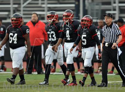 Thumbnail 3 in Wyomissing vs Imhotep Charter (PIAA Class AA Semifinal) photogallery.