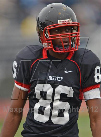 Thumbnail 3 in Wyomissing vs Imhotep Charter (PIAA Class AA Semifinal) photogallery.