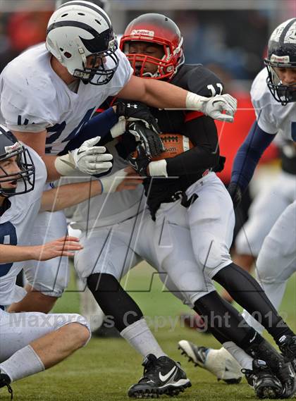 Thumbnail 3 in Wyomissing vs Imhotep Charter (PIAA Class AA Semifinal) photogallery.