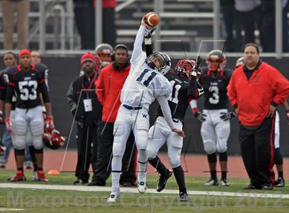 Thumbnail 3 in Wyomissing vs Imhotep Charter (PIAA Class AA Semifinal) photogallery.