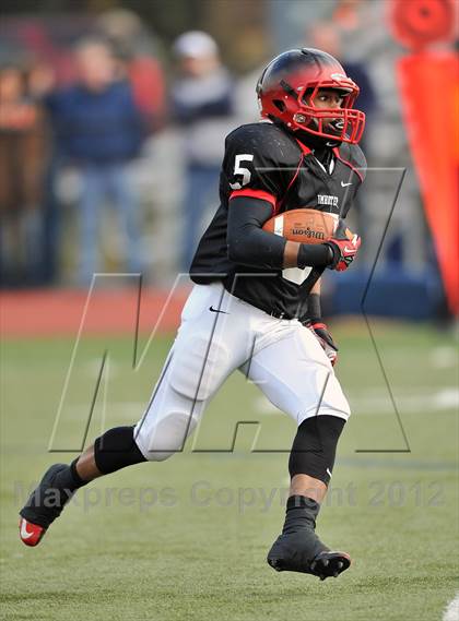 Thumbnail 1 in Wyomissing vs Imhotep Charter (PIAA Class AA Semifinal) photogallery.