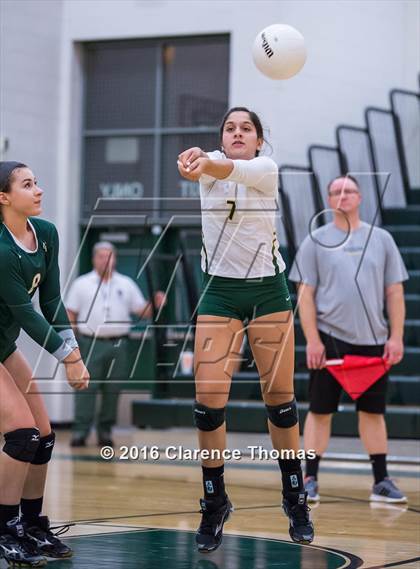 Thumbnail 1 in Park View @ Loudoun Valley photogallery.