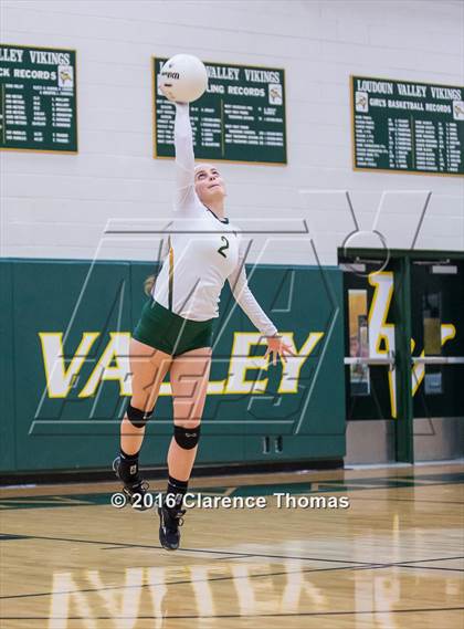 Thumbnail 1 in Park View @ Loudoun Valley photogallery.