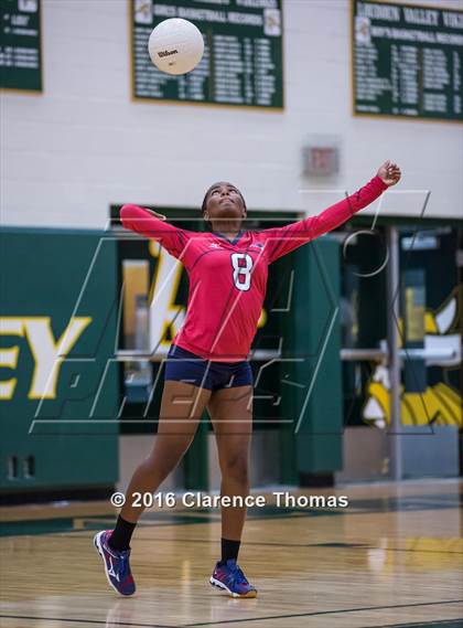 Thumbnail 2 in Park View @ Loudoun Valley photogallery.