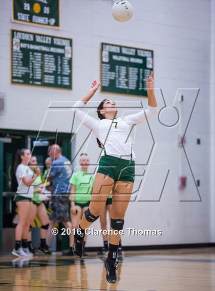 Thumbnail 3 in Park View @ Loudoun Valley photogallery.
