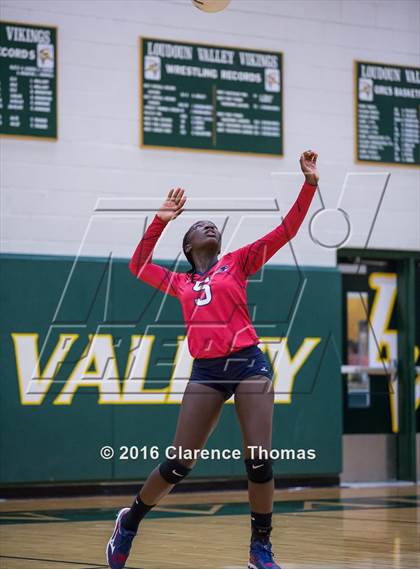 Thumbnail 3 in Park View @ Loudoun Valley photogallery.
