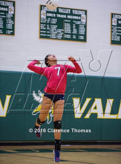 Thumbnail 2 in Park View @ Loudoun Valley photogallery.