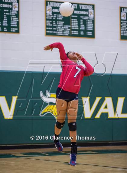 Thumbnail 2 in Park View @ Loudoun Valley photogallery.