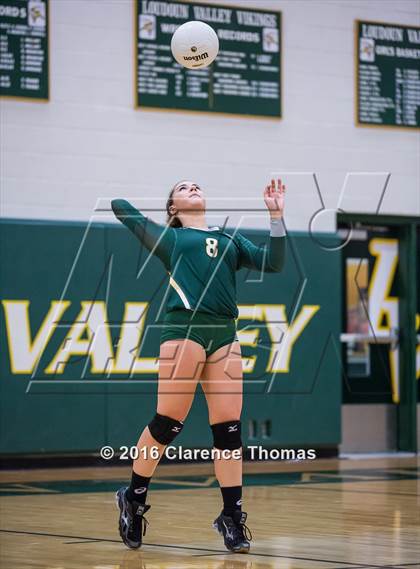 Thumbnail 2 in Park View @ Loudoun Valley photogallery.