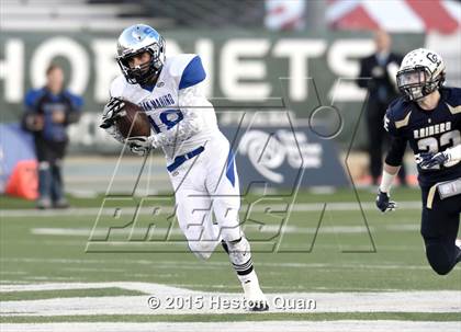 Thumbnail 1 in Central Catholic vs. San Marino (CIF State Small Schools Open Division Final) photogallery.