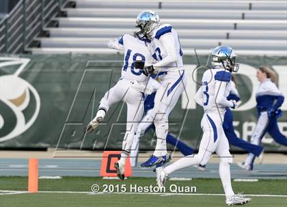 Thumbnail 2 in Central Catholic vs. San Marino (CIF State Small Schools Open Division Final) photogallery.