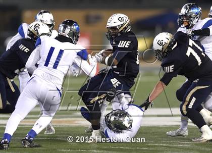 Thumbnail 3 in Central Catholic vs. San Marino (CIF State Small Schools Open Division Final) photogallery.