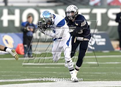 Thumbnail 2 in Central Catholic vs. San Marino (CIF State Small Schools Open Division Final) photogallery.