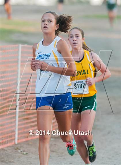 Thumbnail 1 in Clovis Invitational Division 2 5K Varsity Girls Race photogallery.
