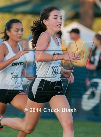 Thumbnail 2 in Clovis Invitational Division 2 5K Varsity Girls Race photogallery.