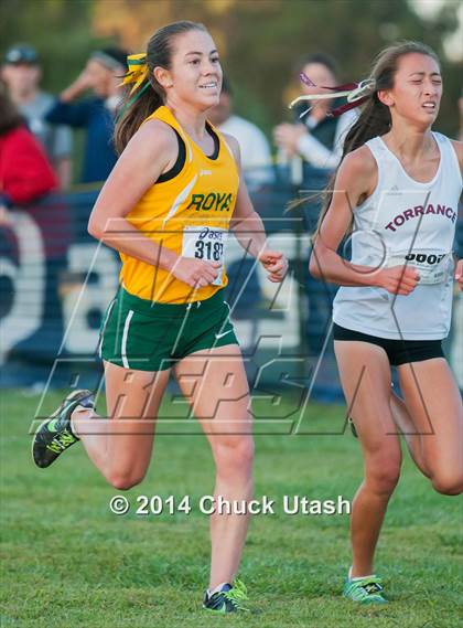 Thumbnail 2 in Clovis Invitational Division 2 5K Varsity Girls Race photogallery.