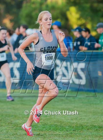 Thumbnail 2 in Clovis Invitational Division 2 5K Varsity Girls Race photogallery.