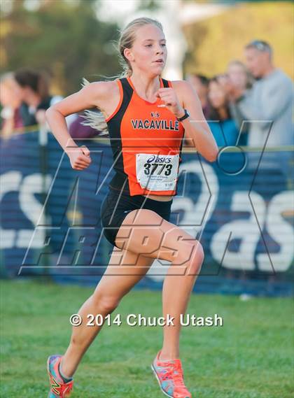 Thumbnail 2 in Clovis Invitational Division 2 5K Varsity Girls Race photogallery.