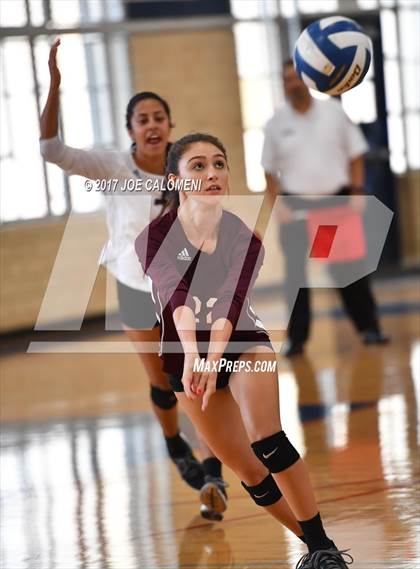 Thumbnail 2 in St. Anthony @ Jefferson photogallery.