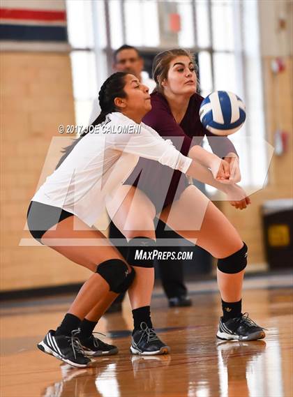 Thumbnail 1 in St. Anthony @ Jefferson photogallery.