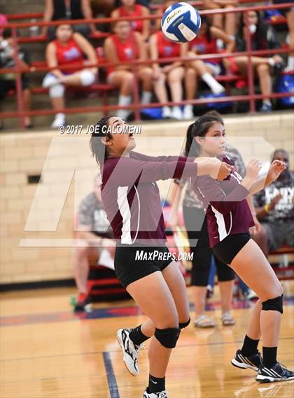 Thumbnail 1 in St. Anthony @ Jefferson photogallery.