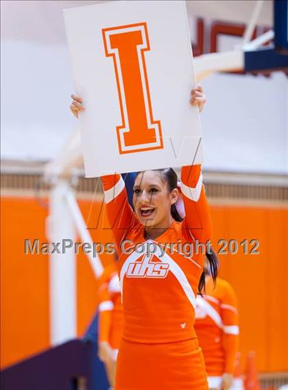 Thumbnail 1 in Warren vs. United (UIL 5A Regional Semifinal) photogallery.